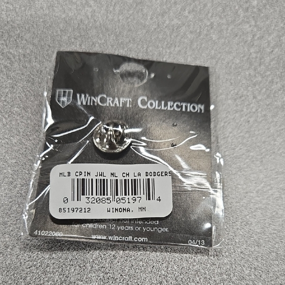 WinCraft Blue and White LA Dodgers Pin - Picture 2 of 2